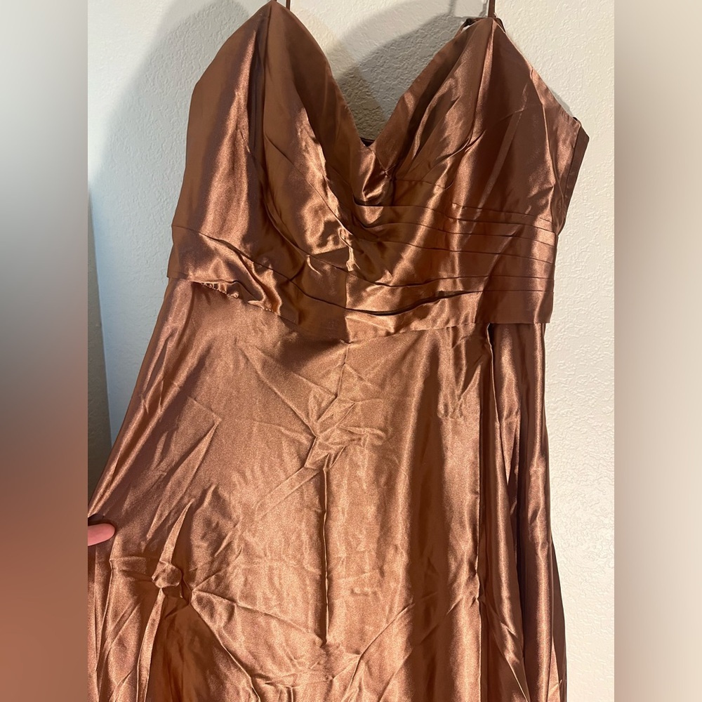 Chic Copper Satin Gown - Picture 2 of 5